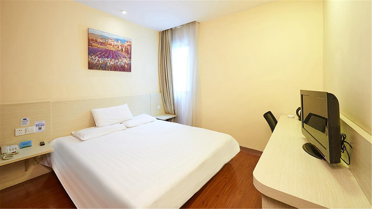 Hanting Express Kunming Yieryi Street Yunnan Normal University Branch Esterno foto